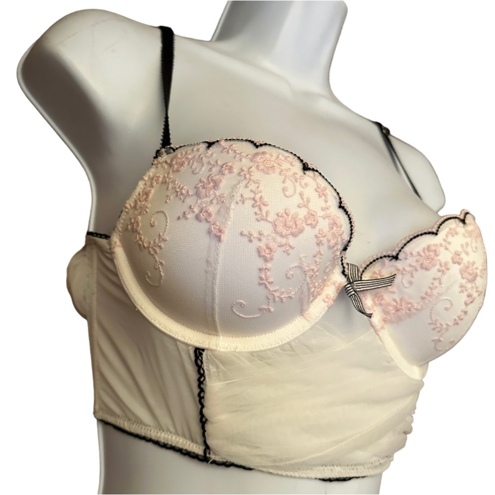 Victoria's Secret Demi Bra